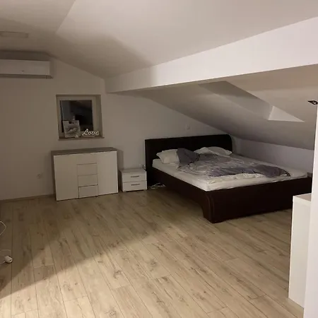Tom's House